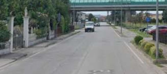 6 bedrooms Apartment in Torri di Quartesolo, Italy No. 322838 8