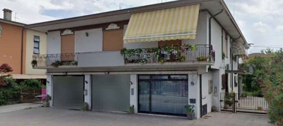 6 bedrooms Apartment in Torri di Quartesolo, Italy No. 322838 3