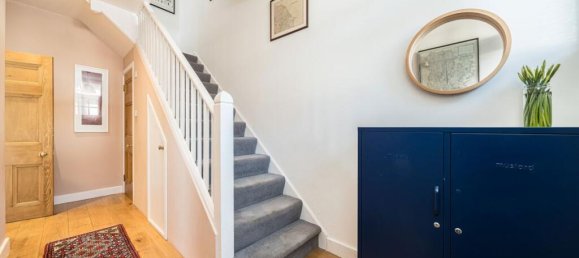 4 bedrooms House in Catford, United Kingdom No. 10158 11