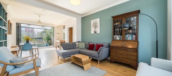 4 bedrooms House in Catford, United Kingdom No. 10158 10