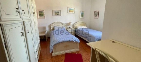 6 bedrooms Villa in Carrara, Italy No. 215085 18