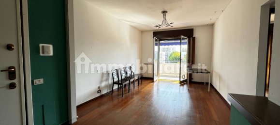 Квартира с 2 спальнями в Вимеркате, Италия № 350121 4