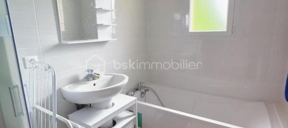 Дом с 3 спальнями в Орн, Франция № 295366 17