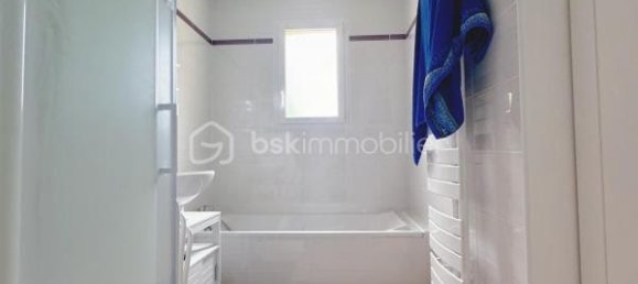 Дом с 3 спальнями в Орн, Франция № 295366 16