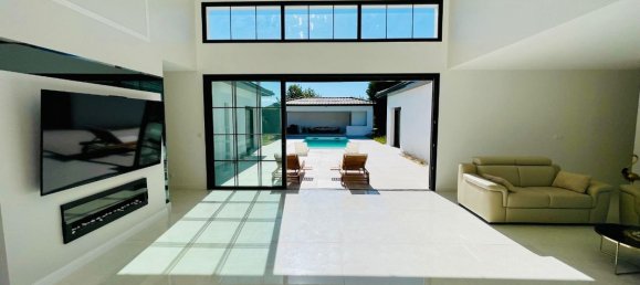 Casa de 3 dormitorios en Valence, France No. 337832 4