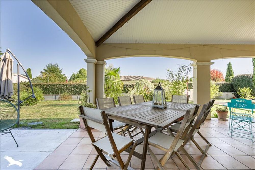 4 chambres Maison à Arveyres, France No. 289444