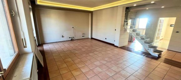 6-Zimmer Wohnung in Moncalieri, Italy, Nr. 236696 10