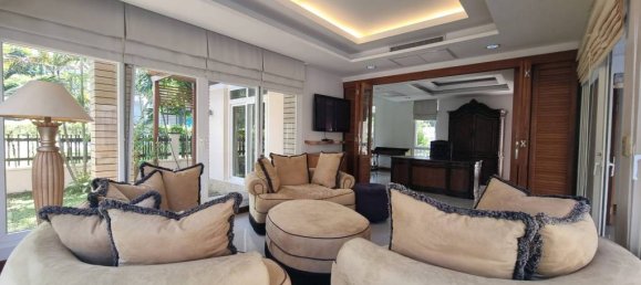 3 bedrooms Villa in Sattahip, Thailand No. 67654 5