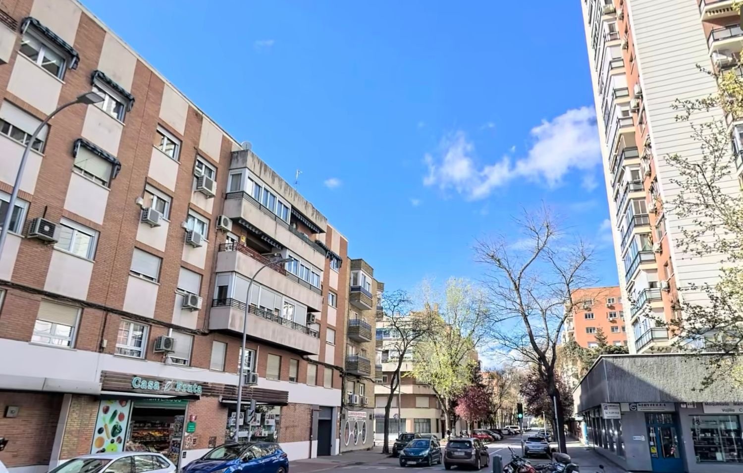 Квартира с 3 спальнями в Мадрид, Испания № 170775