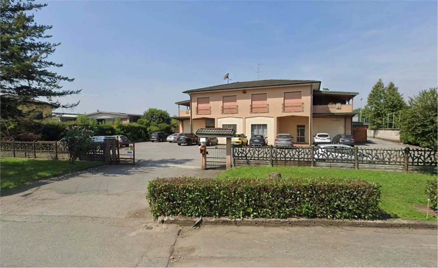 Lagerhaus in Soncino, Italy 4107m², Nr. 274705
