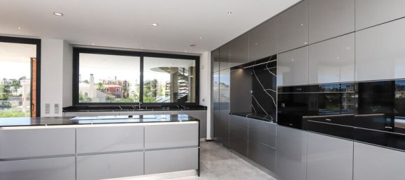 Villa de 4 dormitorios en Lagos, Portugal No. 132107 8