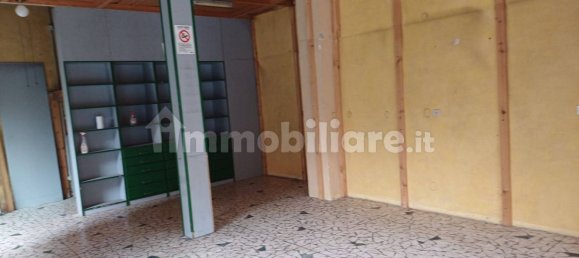 Коммерческая недвижимость с 2 комнатами в Турин, Италия № 291388 9