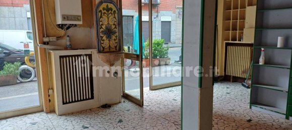 Коммерческая недвижимость с 2 комнатами в Турин, Италия № 291388 4