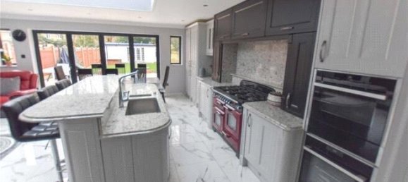 5 bedrooms House in Thornton Heath, United Kingdom No. 11571 6