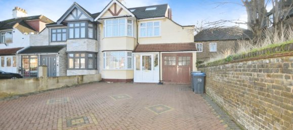 5 bedrooms House in Thornton Heath, United Kingdom No. 11571 8