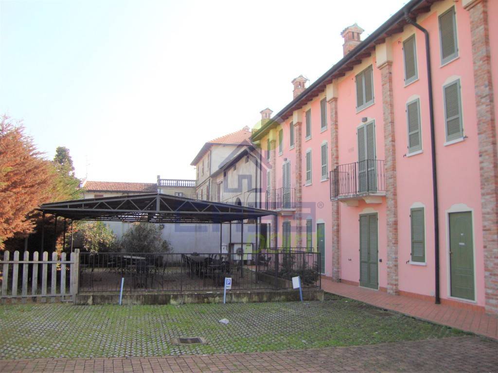 3 bedrooms Duplex in Orzinuovi, Italy No. 354299