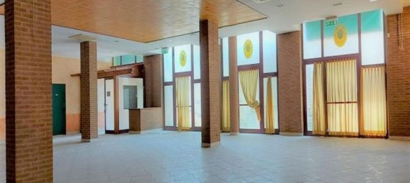 Gewerbliche Immobilie in Montecosaro, Italy 708m², Nr. 372709 4