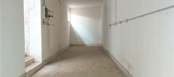 Gewerbliche Immobilie in Montecosaro, Italy 708m², Nr. 372709 11