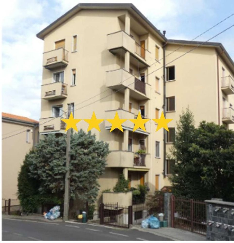 Apartamento de 3 habitaciónes en Besana in Brianza, Italy No. 186924