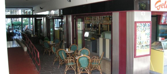 Коммерческая недвижимость 160м² в Удине, Италия № 167504 4