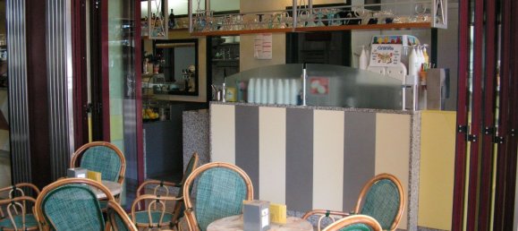 Коммерческая недвижимость 160м² в Удине, Италия № 167504 8