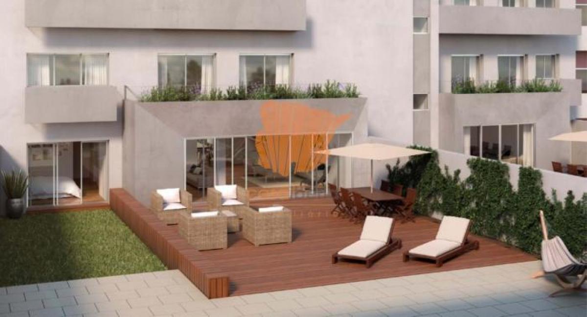 2 bedrooms Apartment in Lisbon, Portugal No. 2913