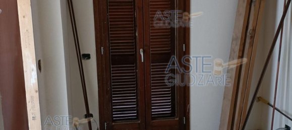 Дом с 4 спальнями в Понсакко, Италия № 342539 7