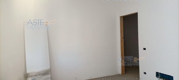 Дом с 4 спальнями в Понсакко, Италия № 342539 8