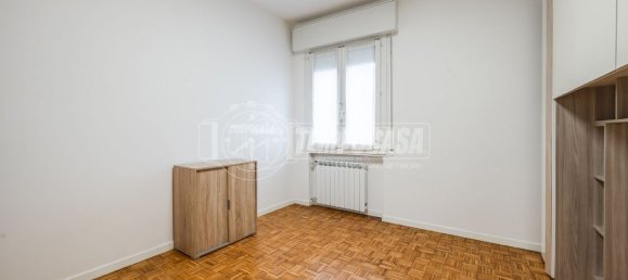 Apartamento de 2 dormitorios en Molinella, Italy No. 140165 17