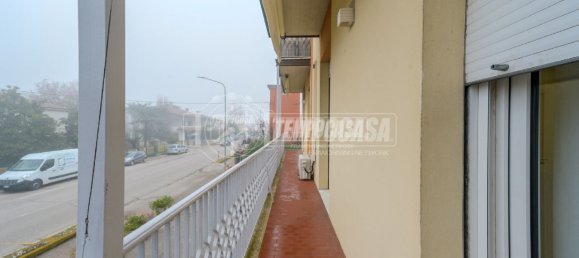 Apartamento de 2 dormitorios en Molinella, Italy No. 140165 25