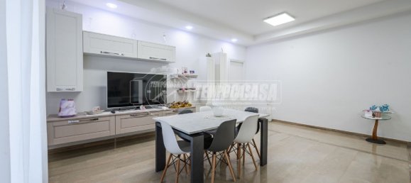 Apartamento de 2 dormitorios en Molinella, Italy No. 140165 4