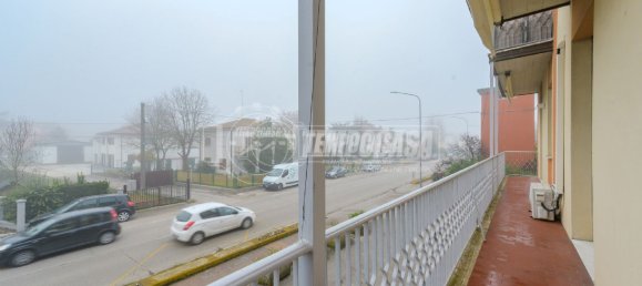 Apartamento de 2 dormitorios en Molinella, Italy No. 140165 26