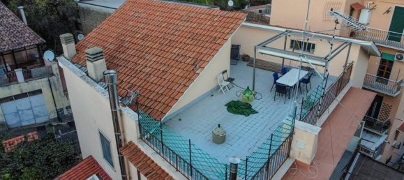 Квартира с 4 комнатами в Колонна, Италия № 29575 35