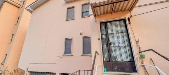 Квартира с 4 комнатами в Колонна, Италия № 29575 9