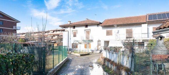 4 rooms House in Druento, Italy No. 54780 2