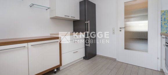 Квартира с 2 спальнями в Bergisch Gladbach, Германия № 297618 11