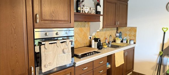 3 rooms House in Castiglione del Lago, Italy No. 112784 10