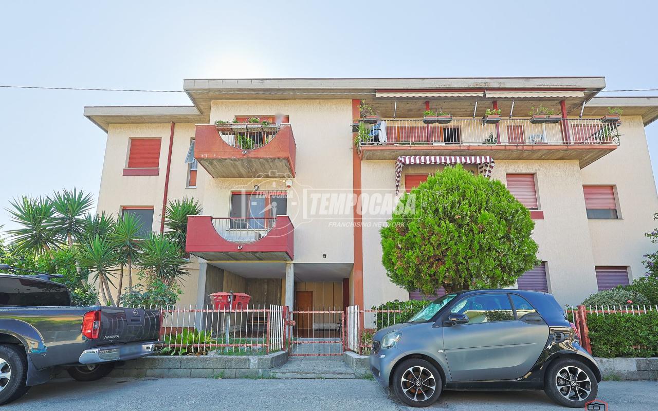 4 rooms Apartment in Rimini, Italy No. 132470