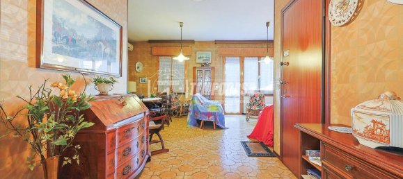 4 rooms Apartment in Rimini, Italy No. 132470 2