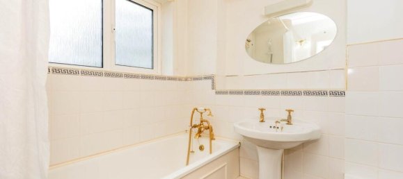 3 bedrooms House in High Peak, United Kingdom No. 2360 12