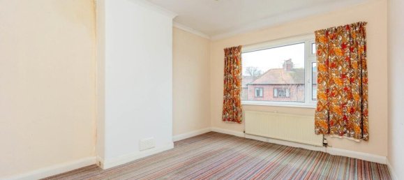 3 bedrooms House in High Peak, United Kingdom No. 2360 9