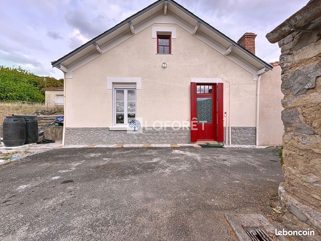 Casa T2 em Saint-Loup-Lamaire, France N.º 340262