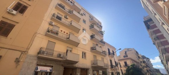6 Schlafzimmer Wohnung in Palermo, Italy, Nr. 354991 3