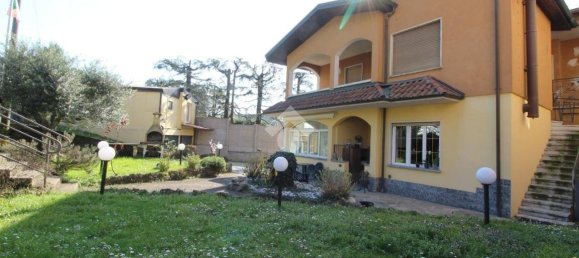 3 chambres Appartement à Veduggio con Colzano, Italy No. 56962 3