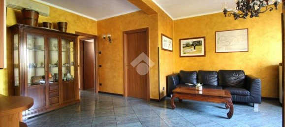 3 chambres Appartement à Veduggio con Colzano, Italy No. 56962 14