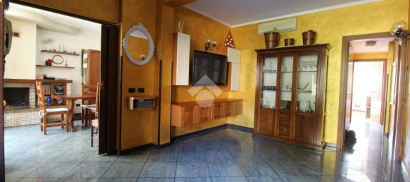 3 chambres Appartement à Veduggio con Colzano, Italy No. 56962 16
