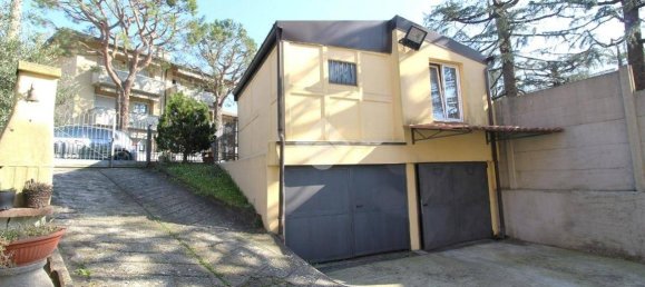 3 chambres Appartement à Veduggio con Colzano, Italy No. 56962 8