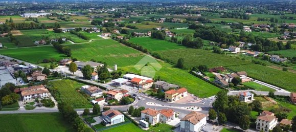 Terreno en Villa del Conte, Italy 1374 m² No. 347405 3