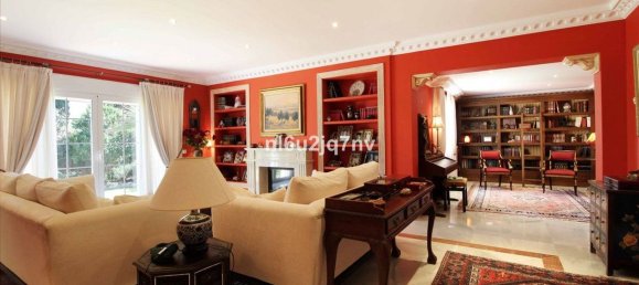 4 غرف نوم منزل في Estepona, Spain رقم 118917 2