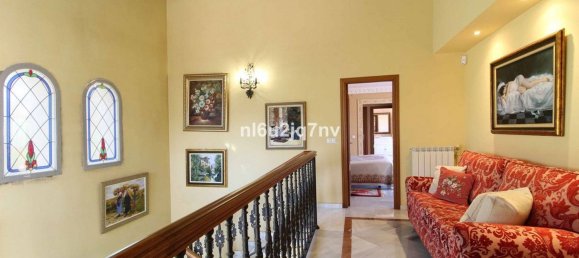 4 غرف نوم منزل في Estepona, Spain رقم 118917 10